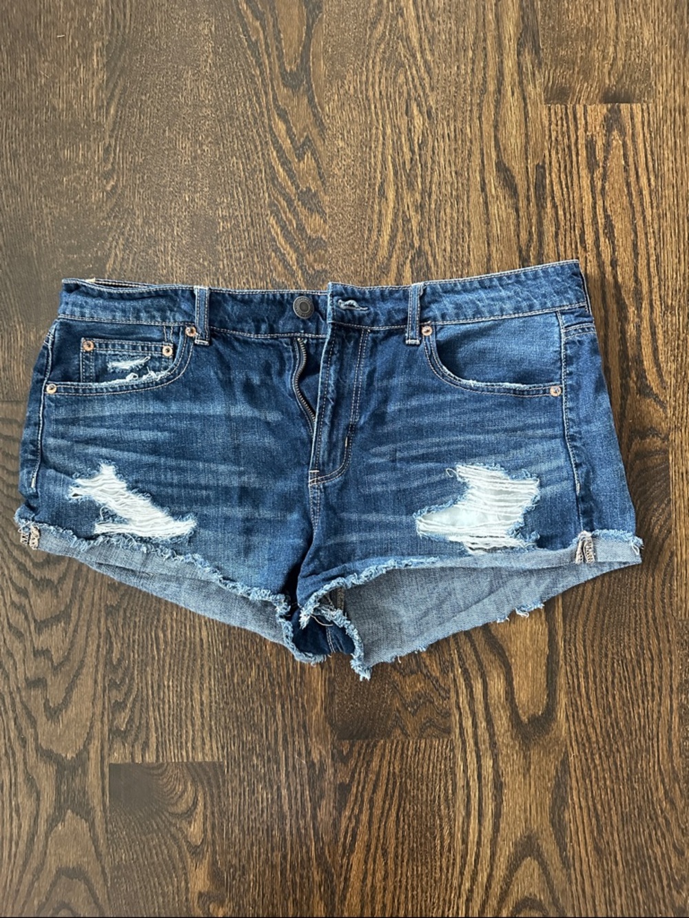 American Eagle Tomgirl Shortie Jean shorts size 12